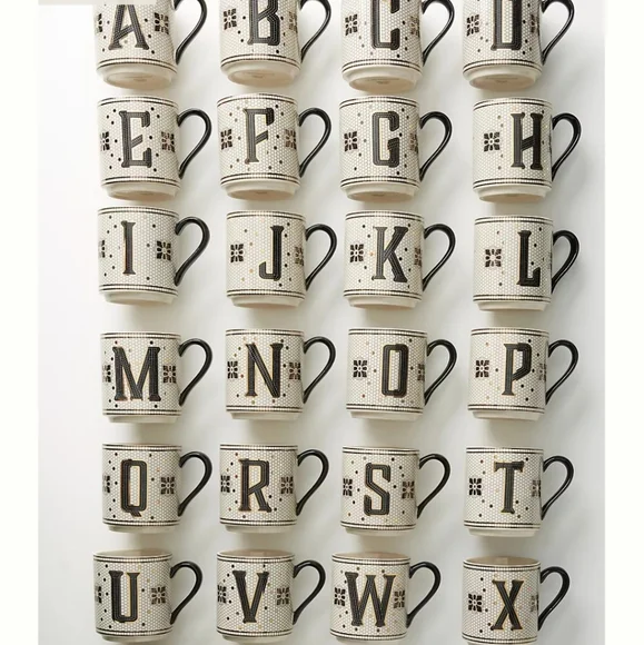 Tiled Margot Monogram Mug Q - Picture 2 of 7